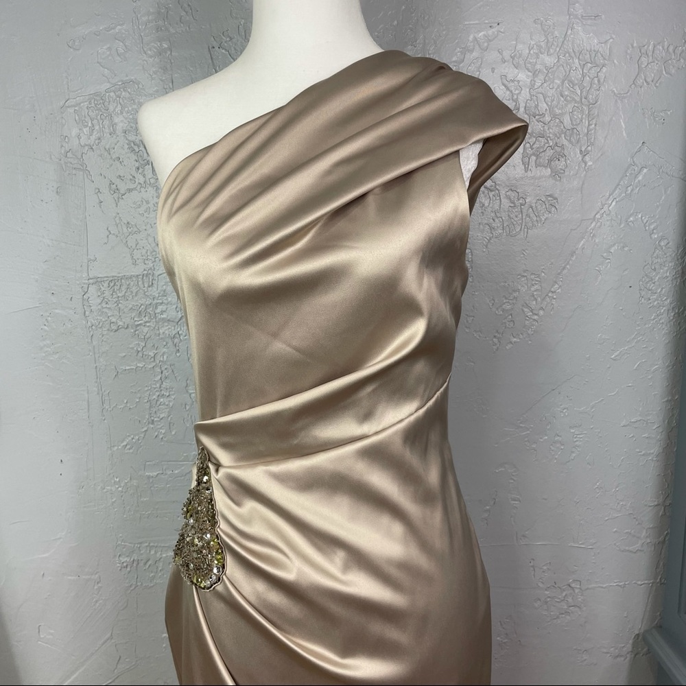 Xscape by Joanna Chen size 6 one shoulder